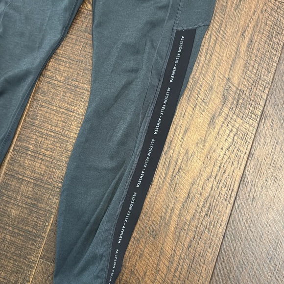 Athleta x Allyson Felix Leggings Grey Cropped 23” Limited Edition Women’s - Picture 3 of 9